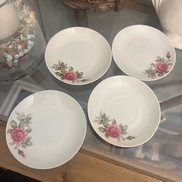 Japanese stamped set of 5 vintage Floral White and Pink Porcelain small Plates - Picture 2 of 6